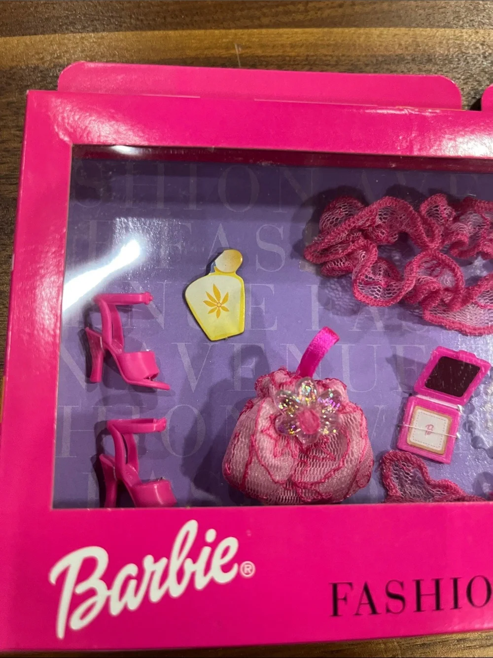 1999 Barbie Fashion Avenue “Party in Pink” Accessories Pack